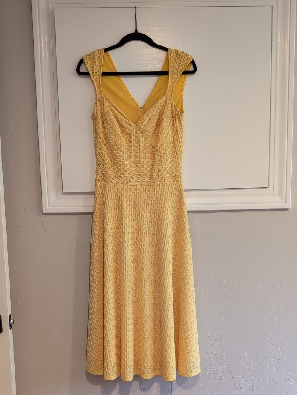 Bettie Page Yellow Lace Midi Dress with V-Neck, 8